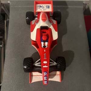 2003 Pez Formula One Red Pull n Go Race Car Dispenser